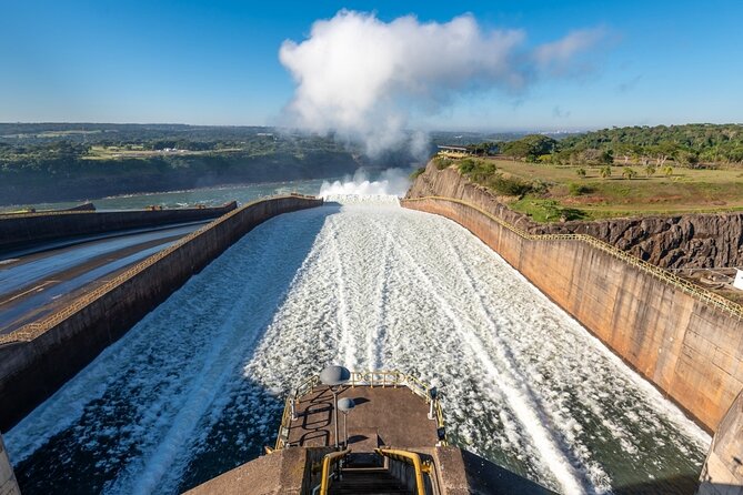 Visit to Itaipu: Panoramic Tour - Crossing between Brazil and Paraguay