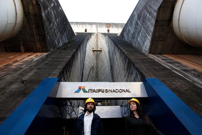 Visit to Itaipu: Special Circuit - Stop two: the Central Viewpoint