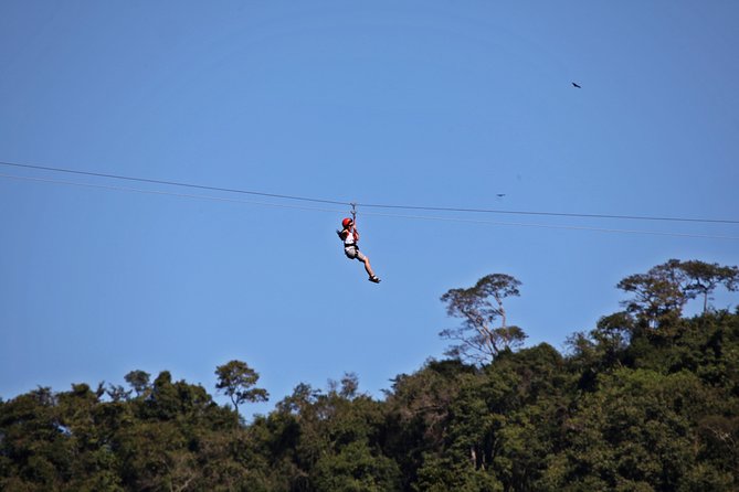 Zipline Mega Tour - Brotas - Walking to Cristal Waterfall